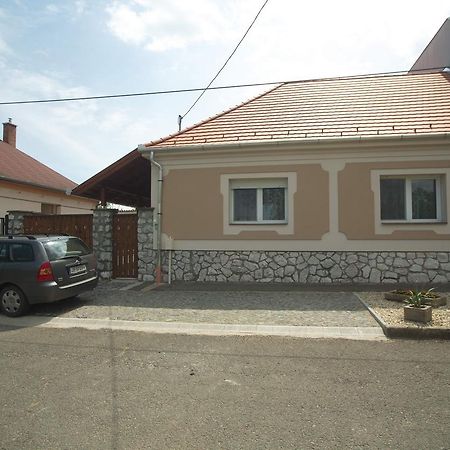 Holiday Home Podium Eger Eksteriør billede