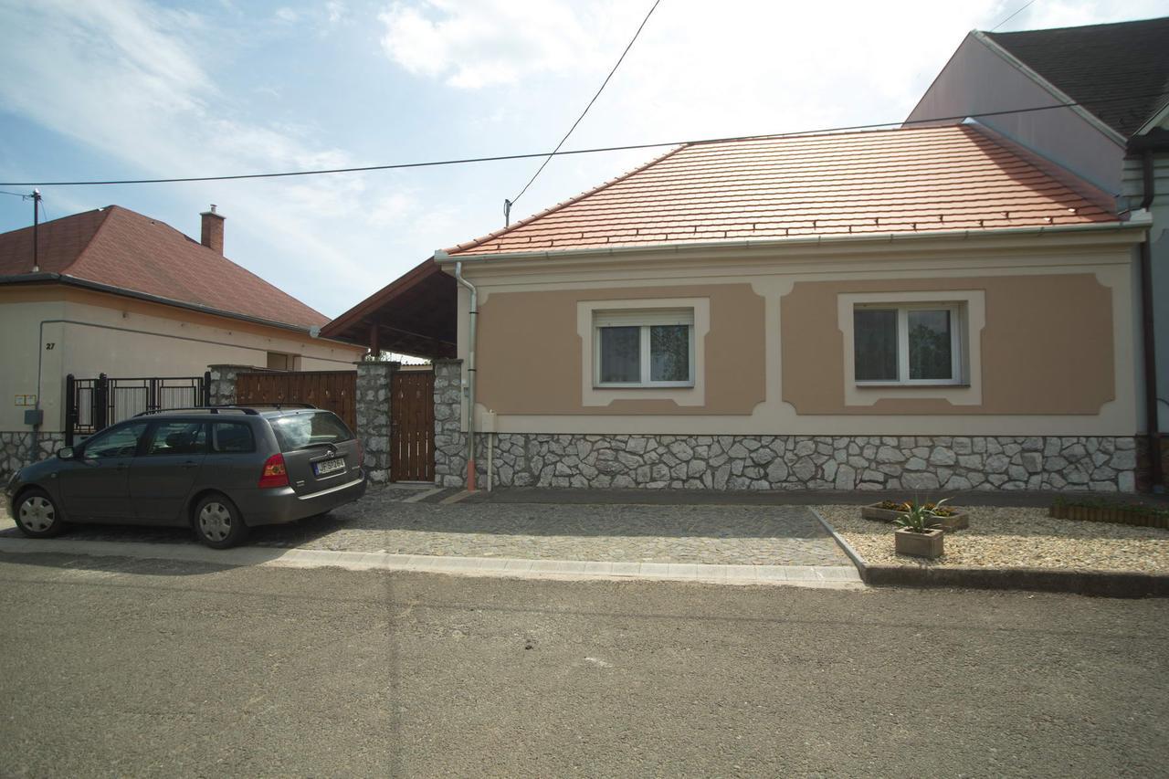Holiday Home Podium Eger Eksteriør billede