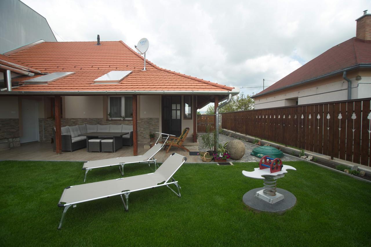 Holiday Home Podium Eger Eksteriør billede